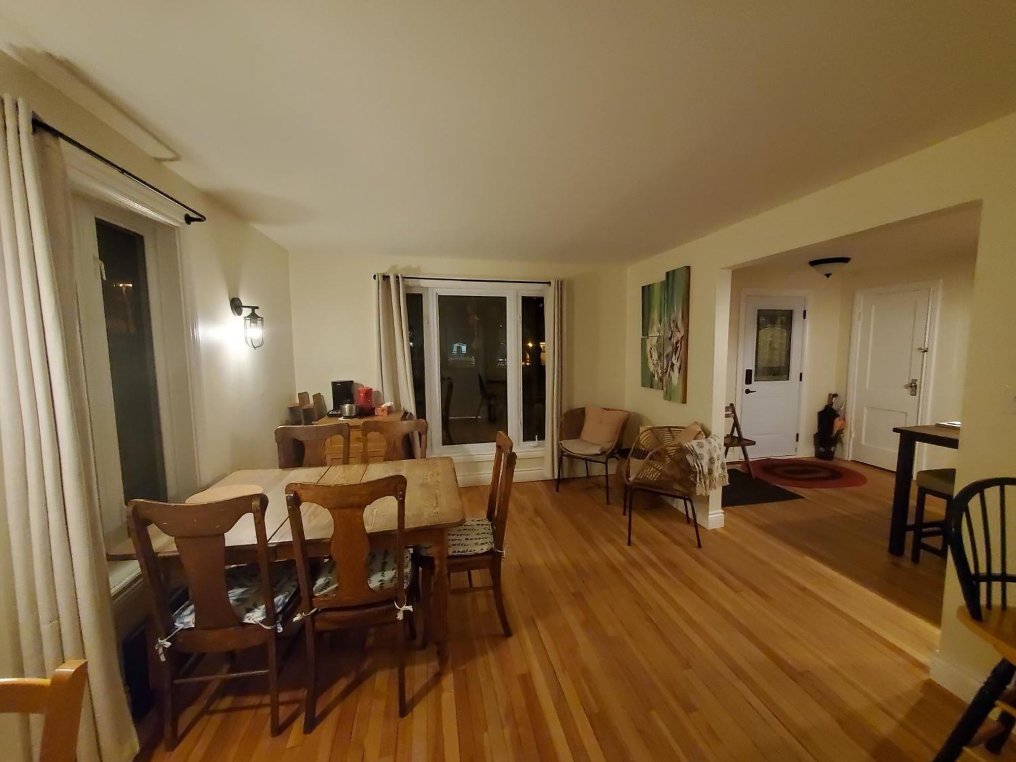 Bed and Breakfast La Maison Aux Camelias Coaticook Exterior foto
